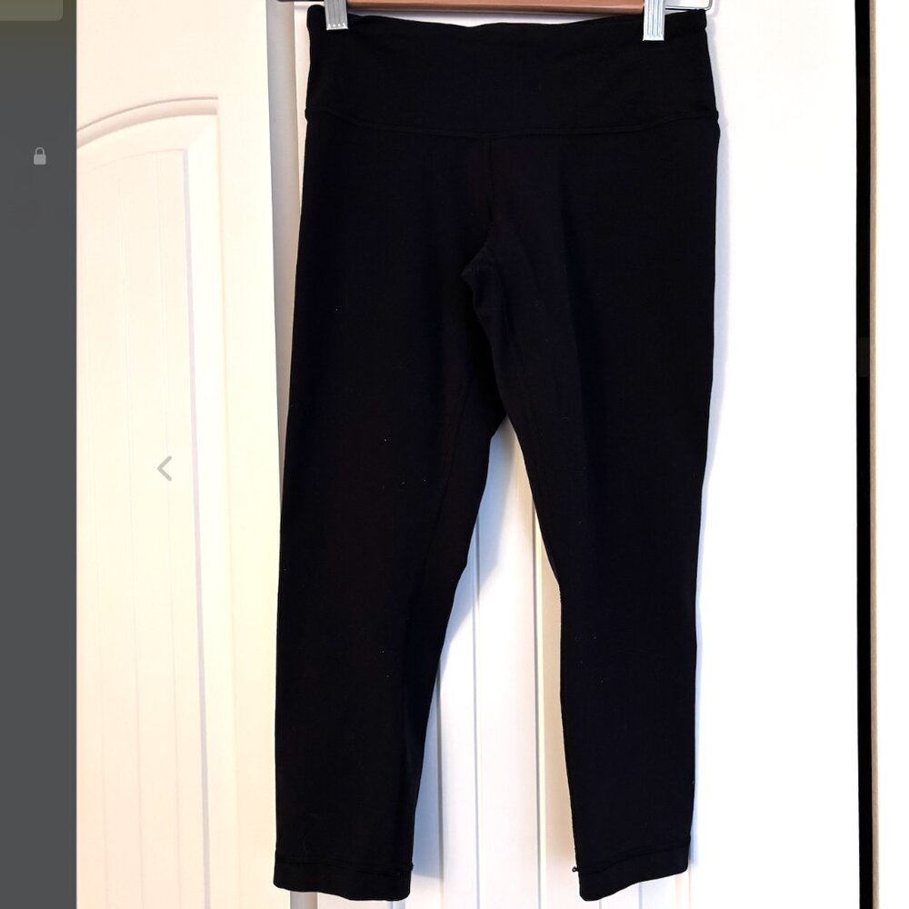 Lululemon capris size 8